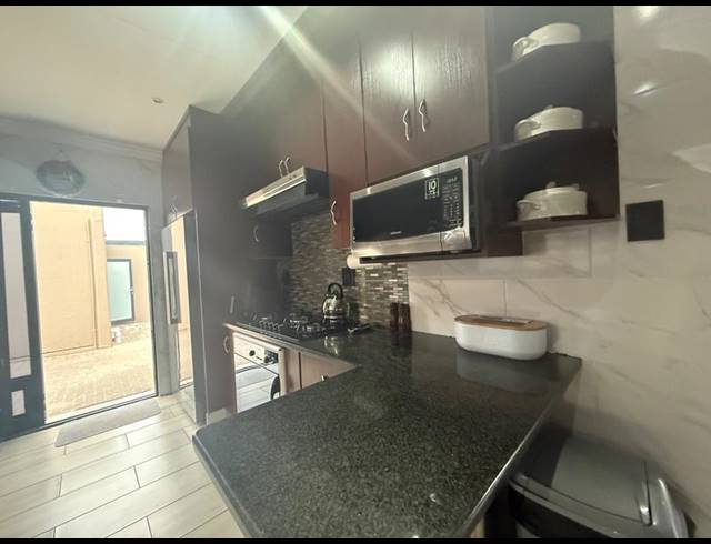 3 BEDROOM HOUSE FOR SALE IN VANDERBIJLPARK SW 1